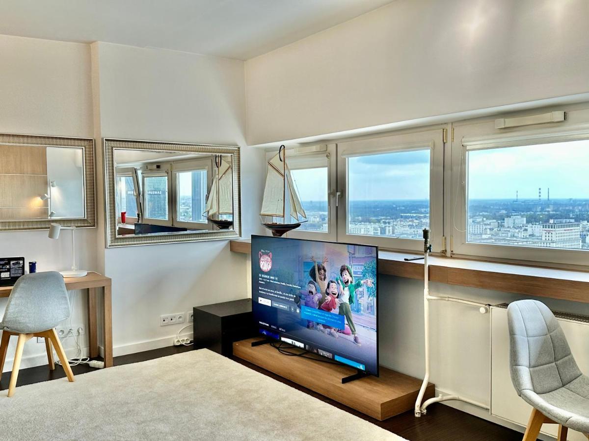 Top Metro X2 Fast Wifi 400 Mbs 70'Tv Netflix Hbo Max Appletv+ Disney+ Варшава Екстериор снимка